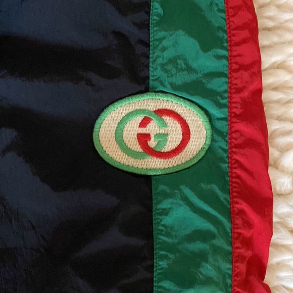 Authentic Gucci waterproof wind breaker pants size medium - Picture 5 of 10